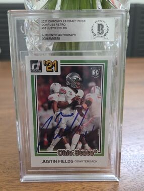 Justin Fields Autographed Football Card - Donruss '21 Ohio State